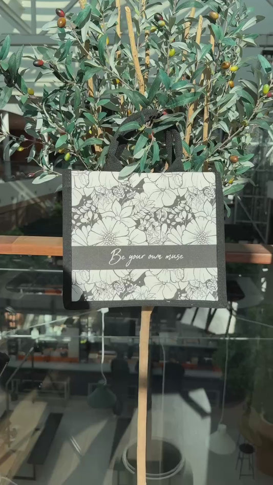 ”Be your own Muse“Lilla toteväska